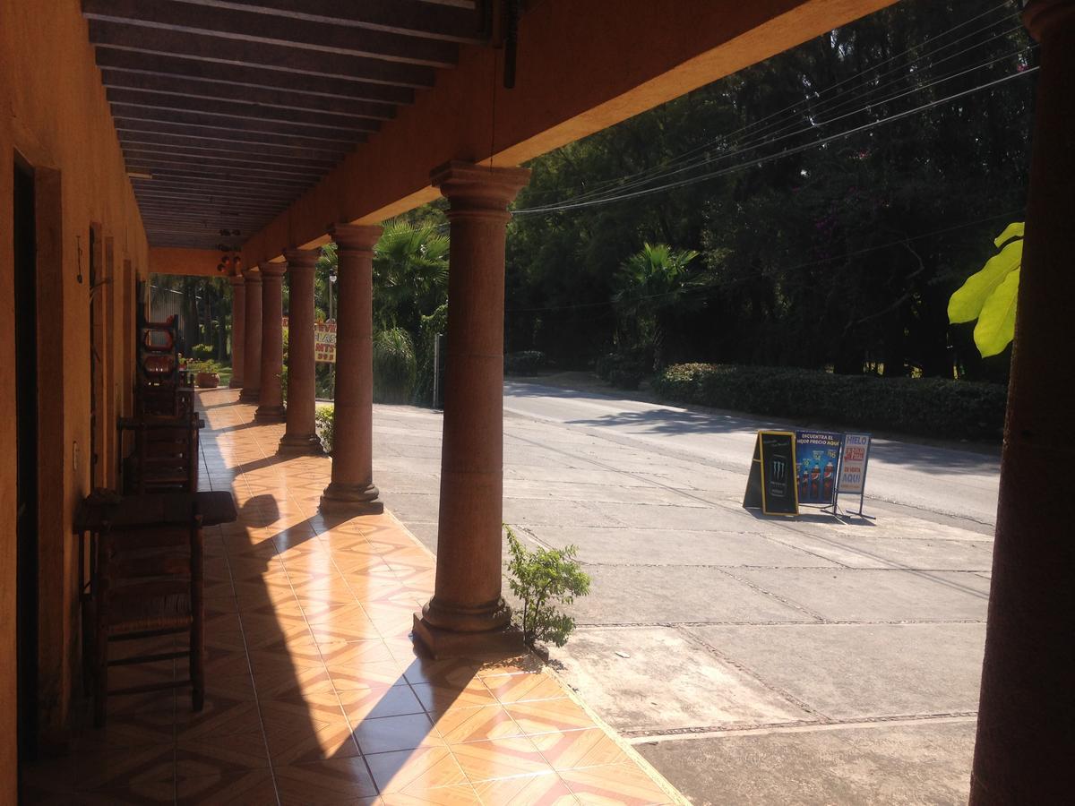 Hospedaje Ornelas Hotel Tepoztlán Exterior photo